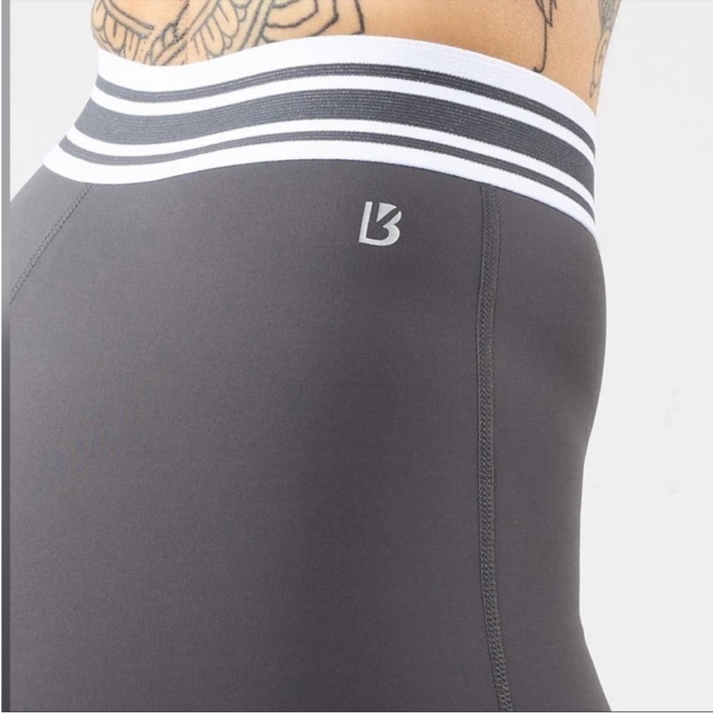 Buff bunny Charcoal Leggings - Picture 2 of 6